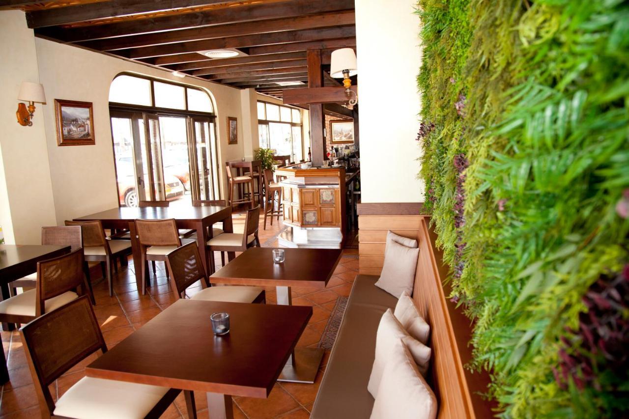 Hotel Tarik Torremolinos Luaran gambar