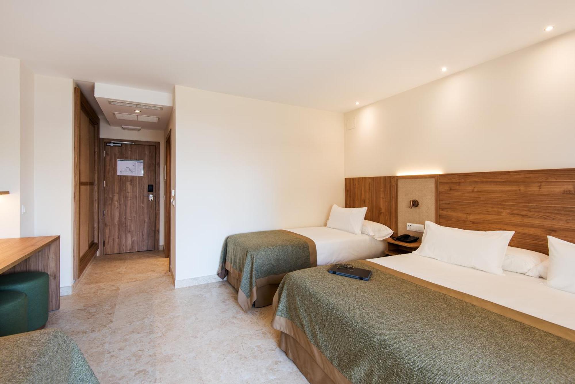 Hotel Tarik Torremolinos Luaran gambar
