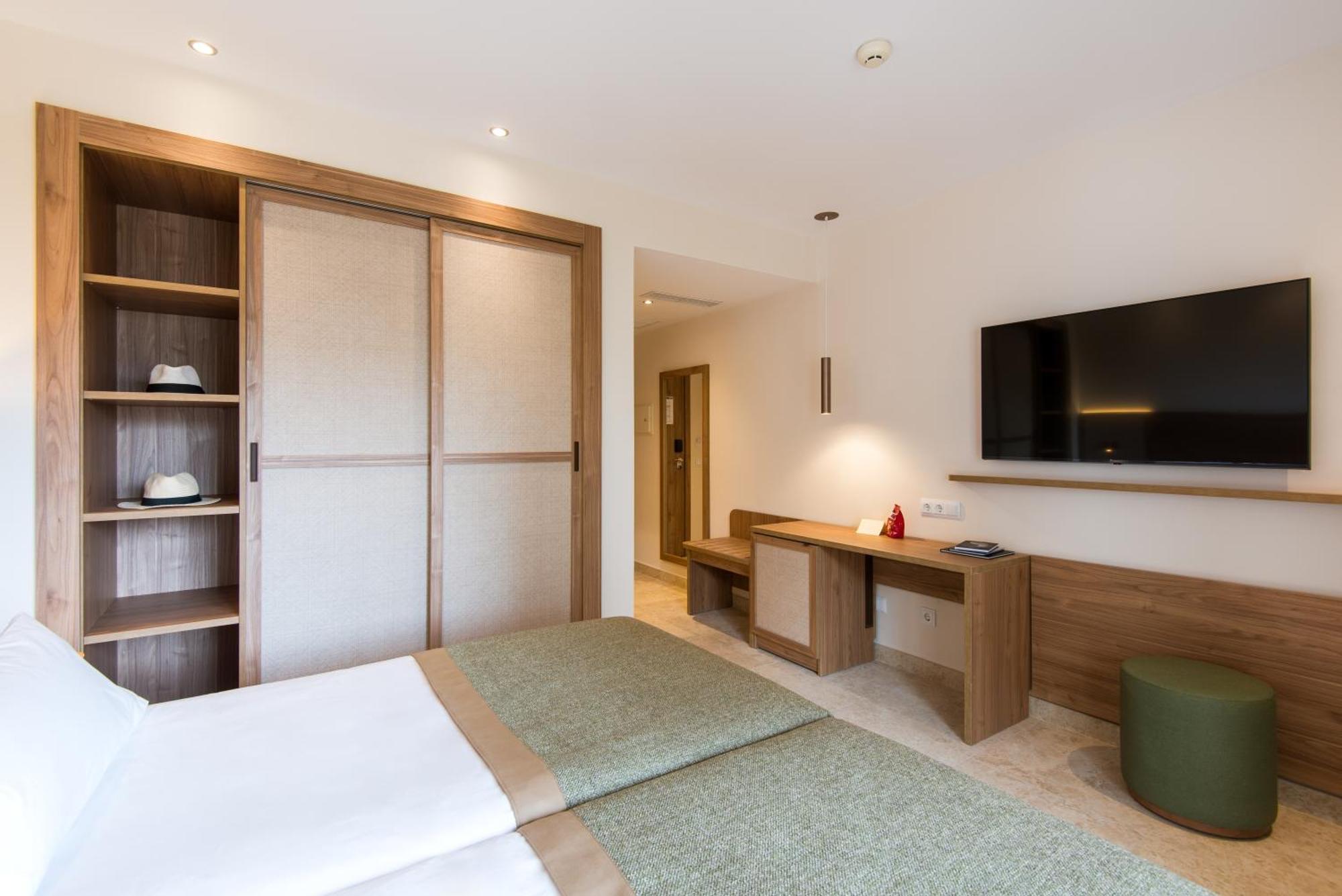 Hotel Tarik Torremolinos Luaran gambar
