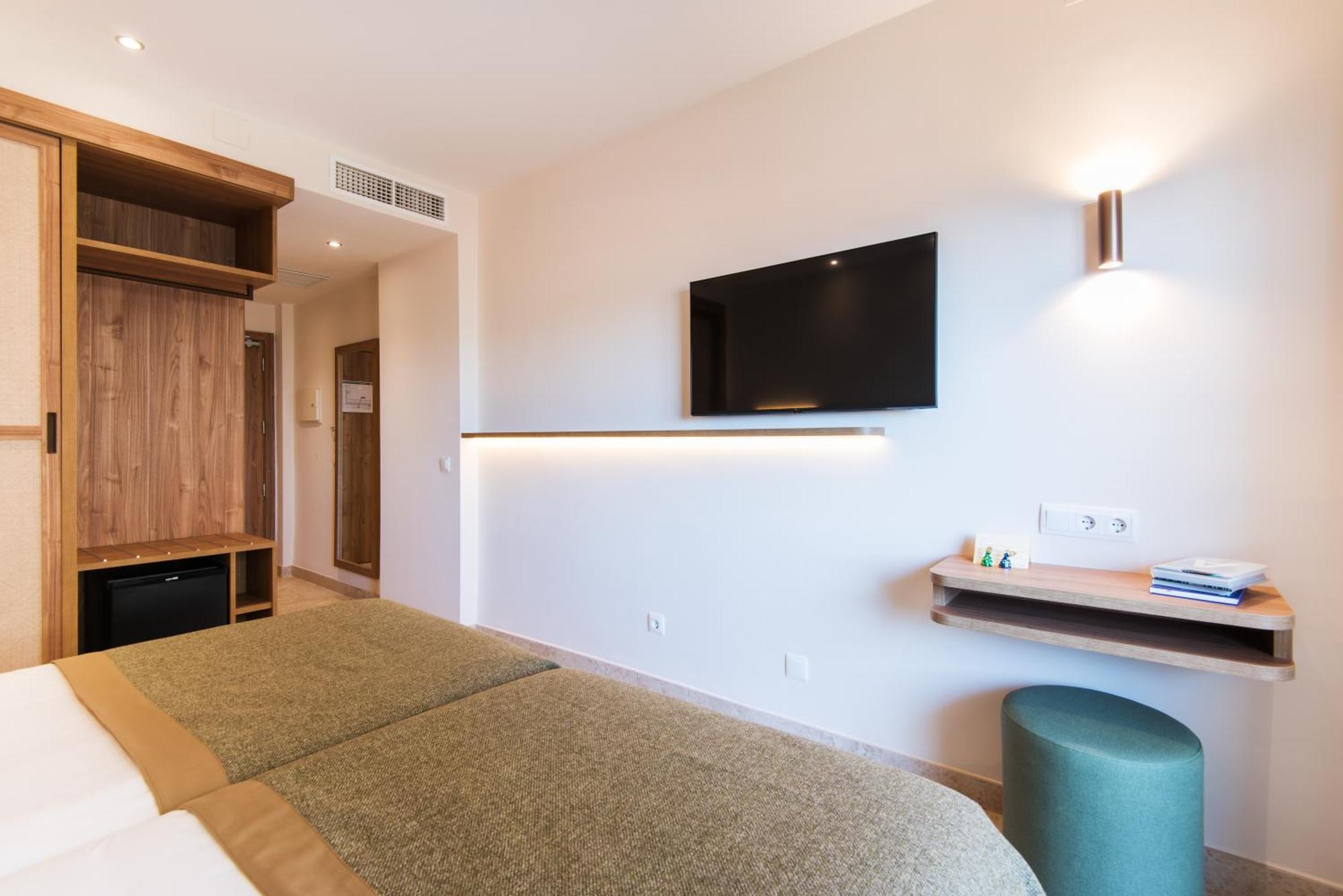 Hotel Tarik Torremolinos Luaran gambar
