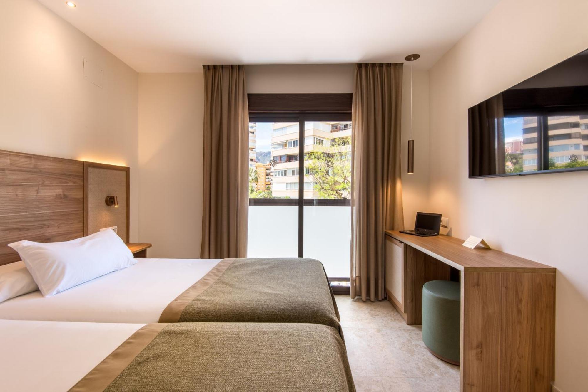 Hotel Tarik Torremolinos Luaran gambar
