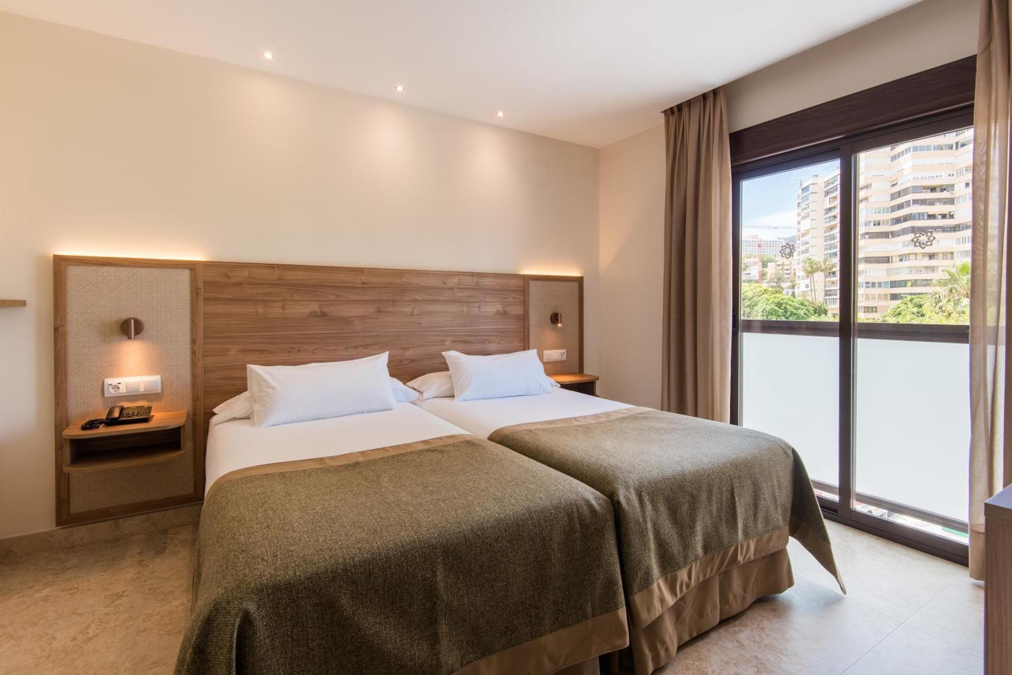 Hotel Tarik Torremolinos Luaran gambar