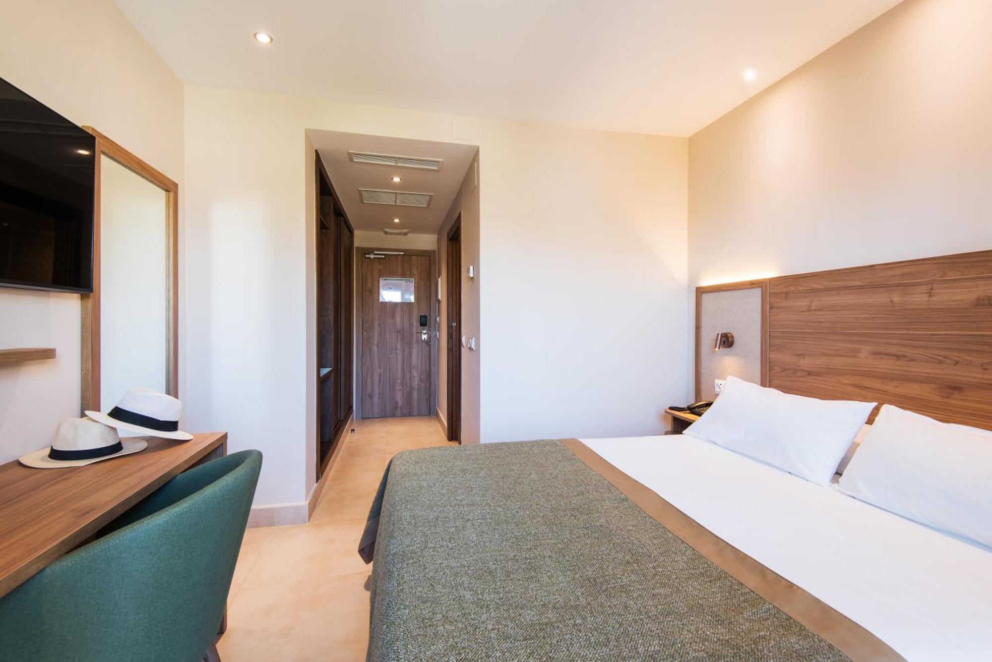Hotel Tarik Torremolinos Luaran gambar